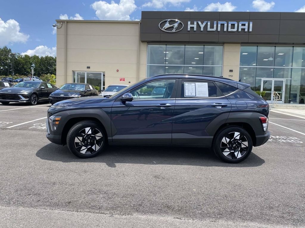 Certified Used 2025 Blue Hyundai SEL image 7