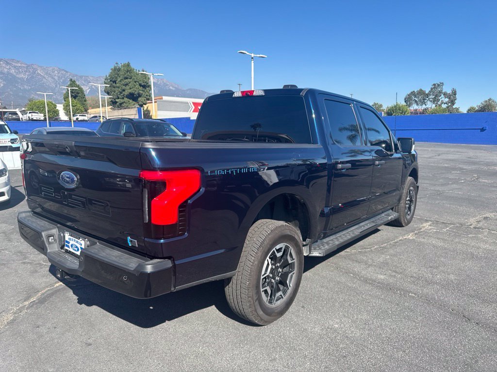 Used 2023 Blue Metallic Ford XLT image 9