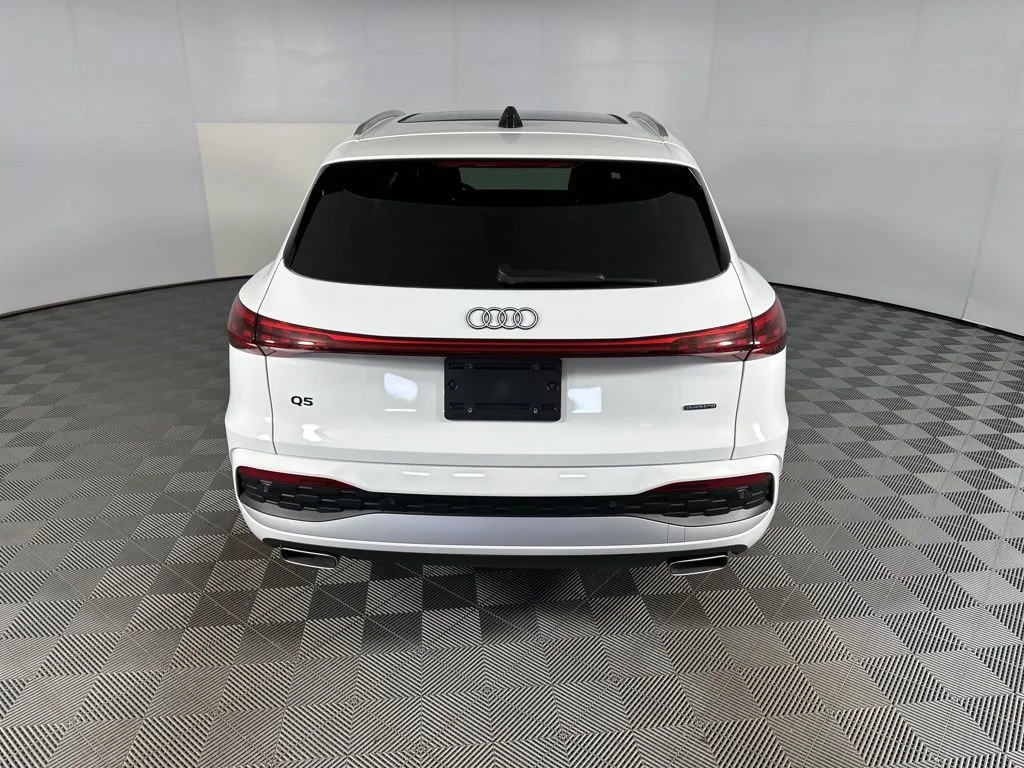 New 2025 White Audi 2.0T Premium image 9