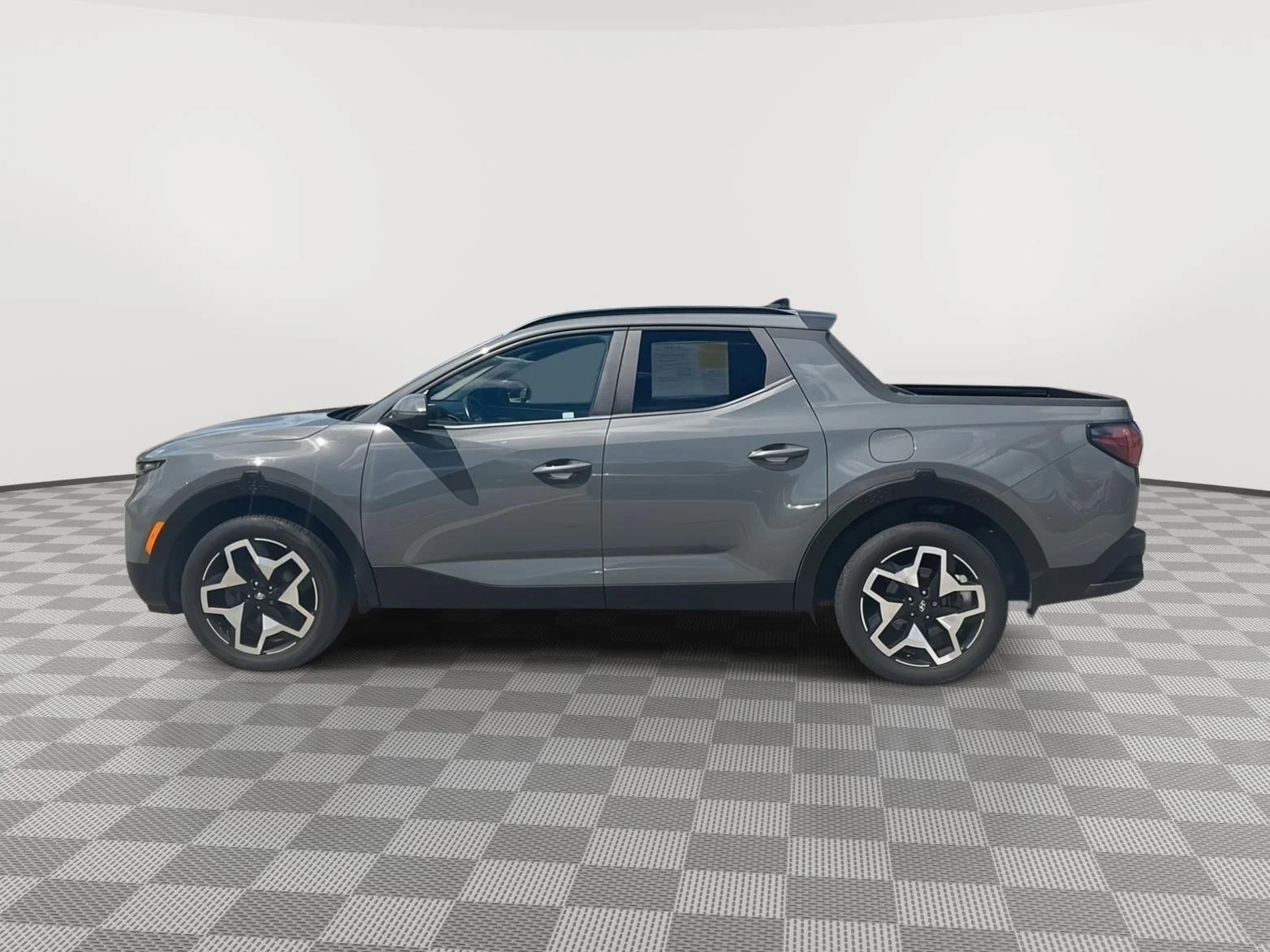 Used 2023 Hampton Gray Hyundai Limited image 8