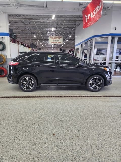 Used 2022 Agate Black Metallic Ford ST image 3