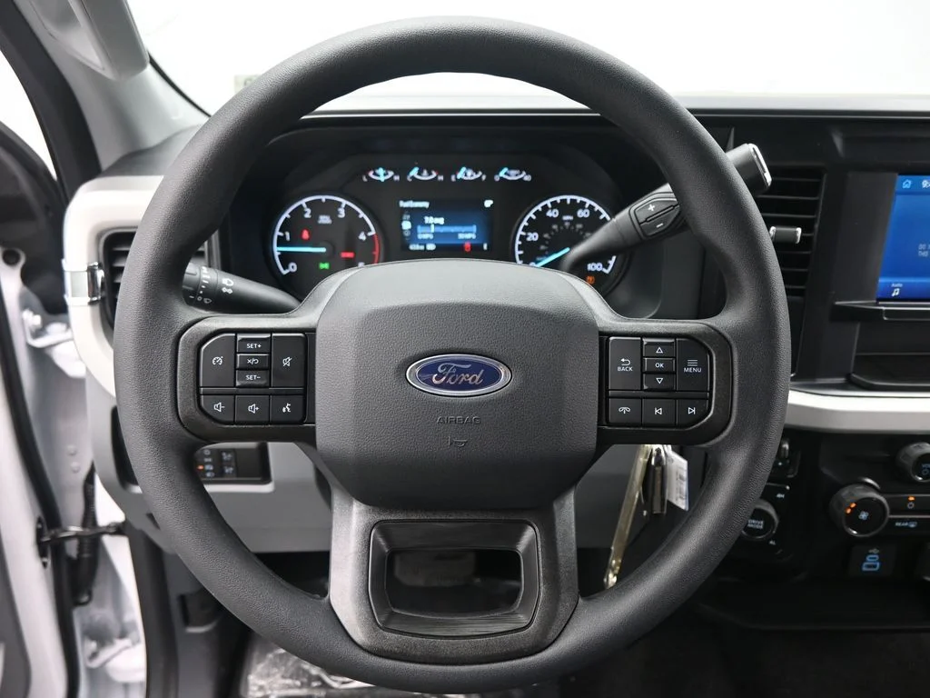 New 2026 Oxford White Ford XL image 10
