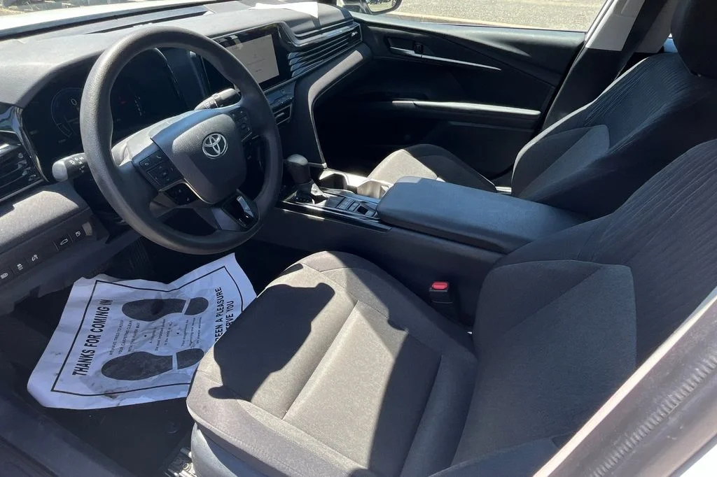Used 2025 White Toyota LE image 4