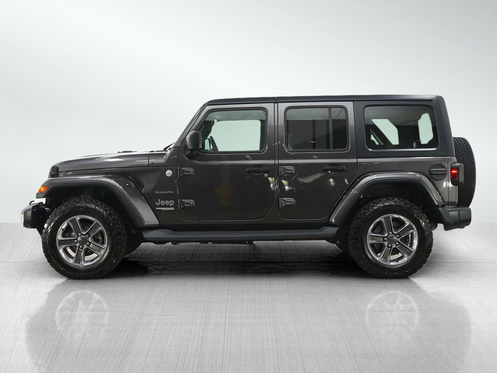Used 2019 Jeep Wrangler Unlimited Sahara with VIN 1C4HJXEG3KW589642 for sale in White Bear Lake, Minnesota