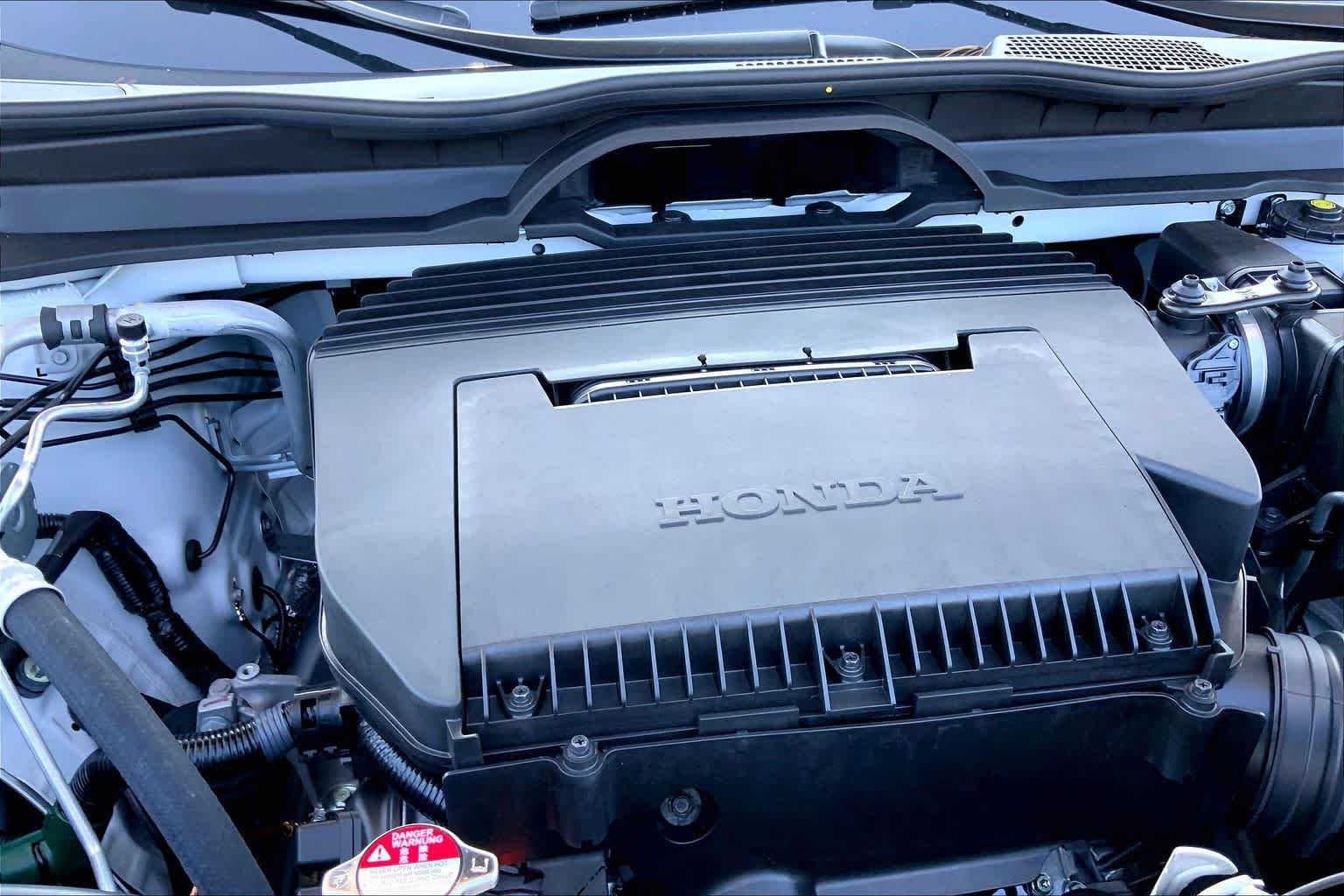 New 2026 Platinum White Pearl Honda RTL image 17