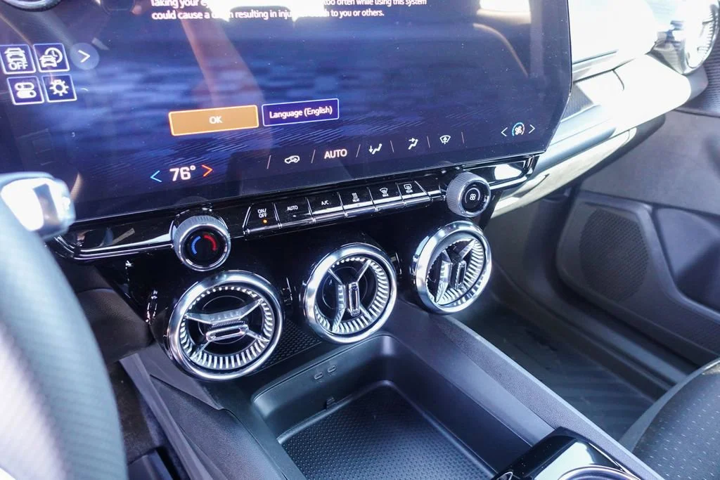 2025 Chevrolet Blazer EV LT - Photo 18