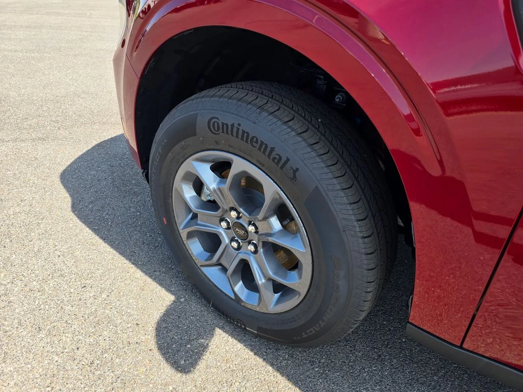 Used 2026 Red Ford XLT image 9