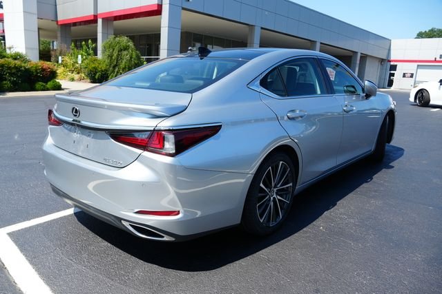 Used 2022 Silver Lexus 350 image 13
