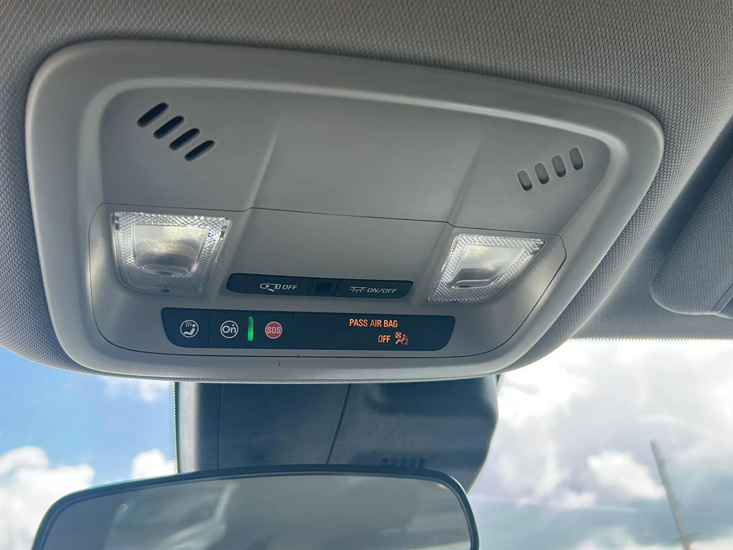 Used 2024 Summit White Chevrolet LT image 16