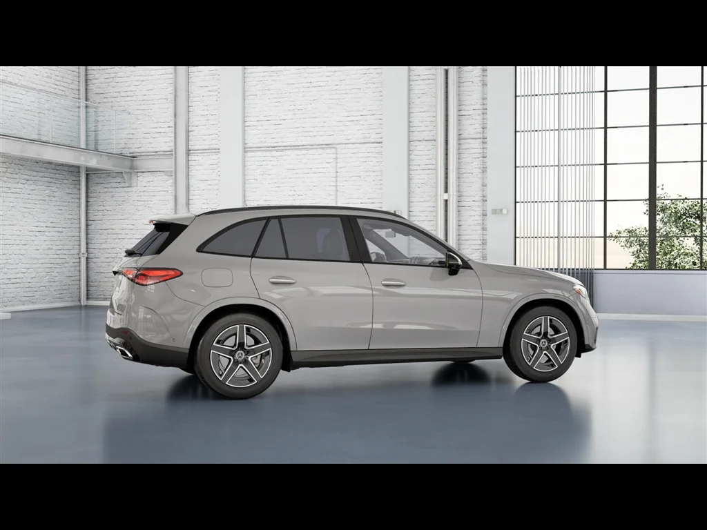 New 2026 Manufaktur Alpine Grey Mercedes-Benz GLC 300 4MATIC® image 13