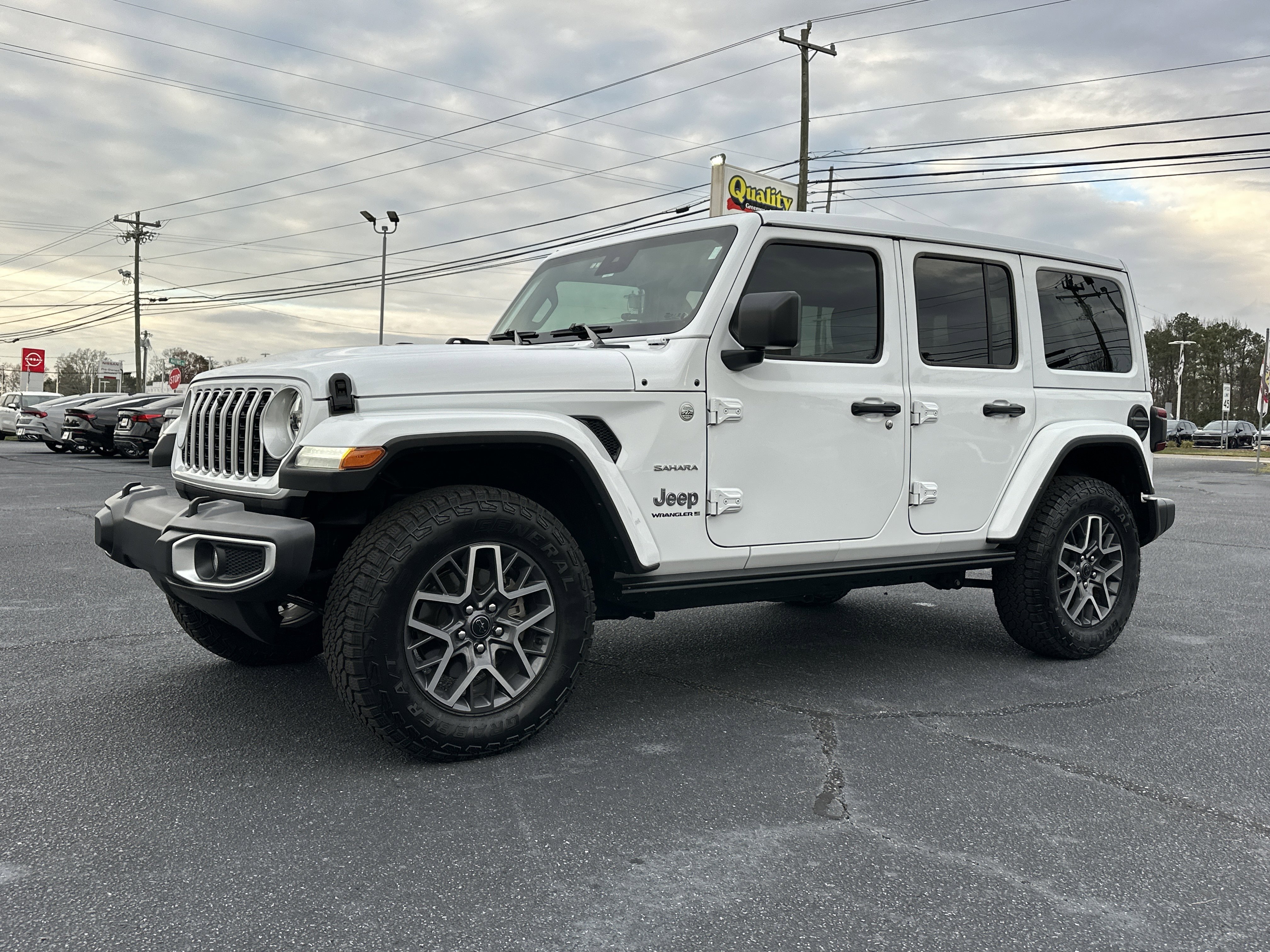Used 2024 Bright White Clearcoat Jeep Sahara image 4