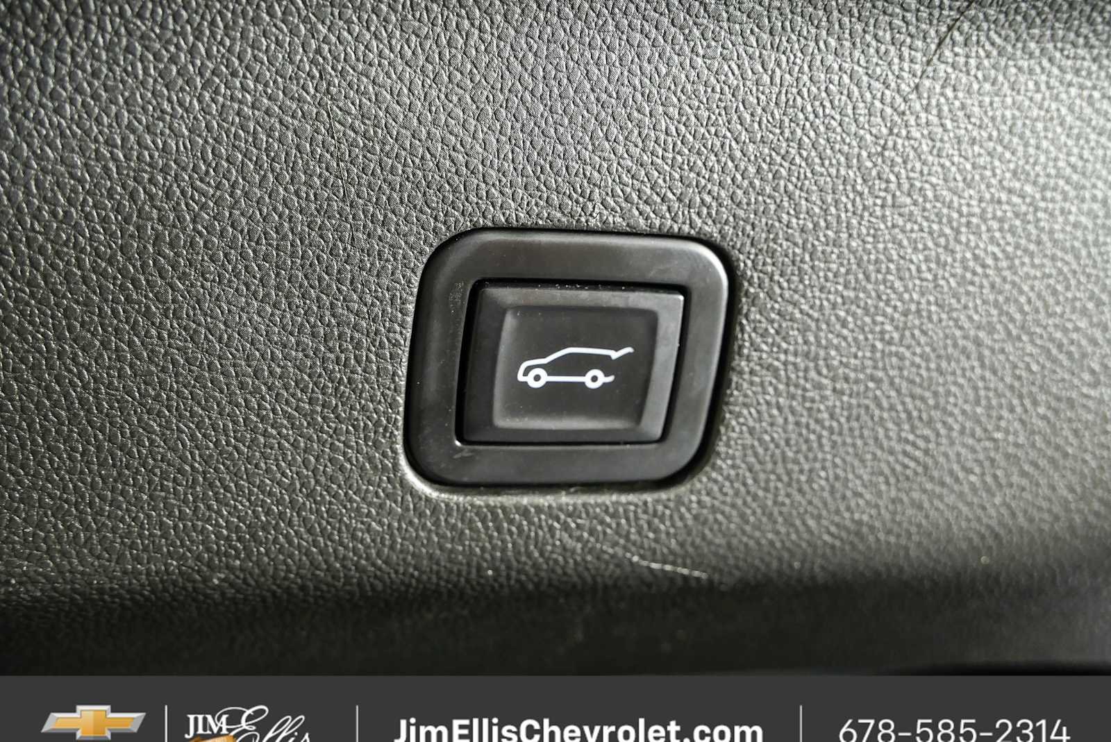 Certified Used 2023 Black Chevrolet Z71 image 35