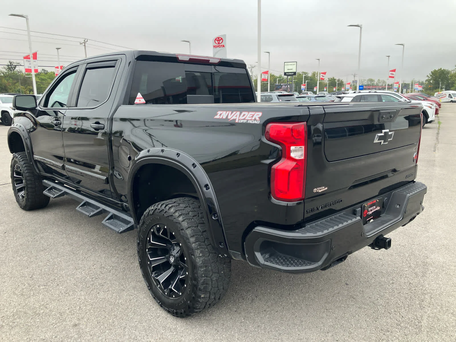 Used 2023 Black Chevrolet RST image 5