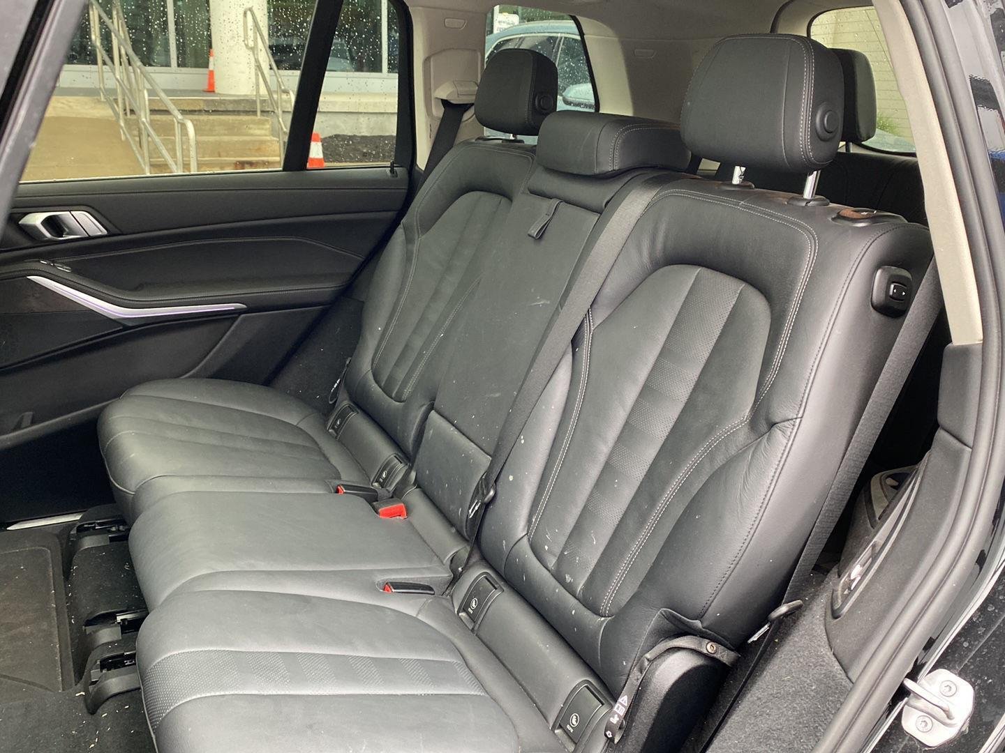 Used 2022 Black Sapphire Metallic BMW xDrive40i image 7