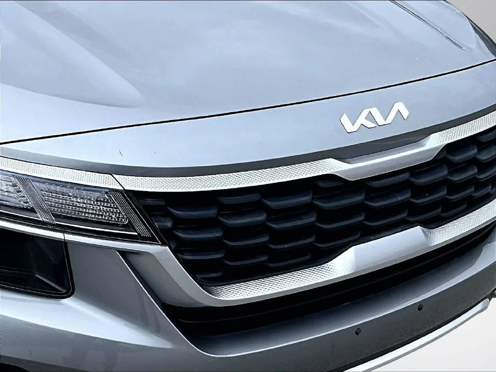 Used 2023 Gray Kia LX image 29