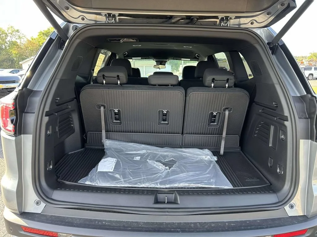 New 2027 Sterling Metallic GMC Elevation image 11