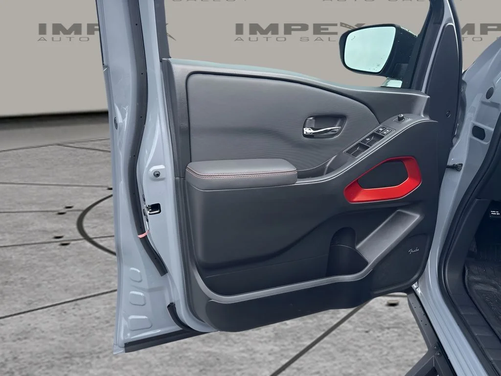 Used 2024 Gray Nissan PRO-4X image 27