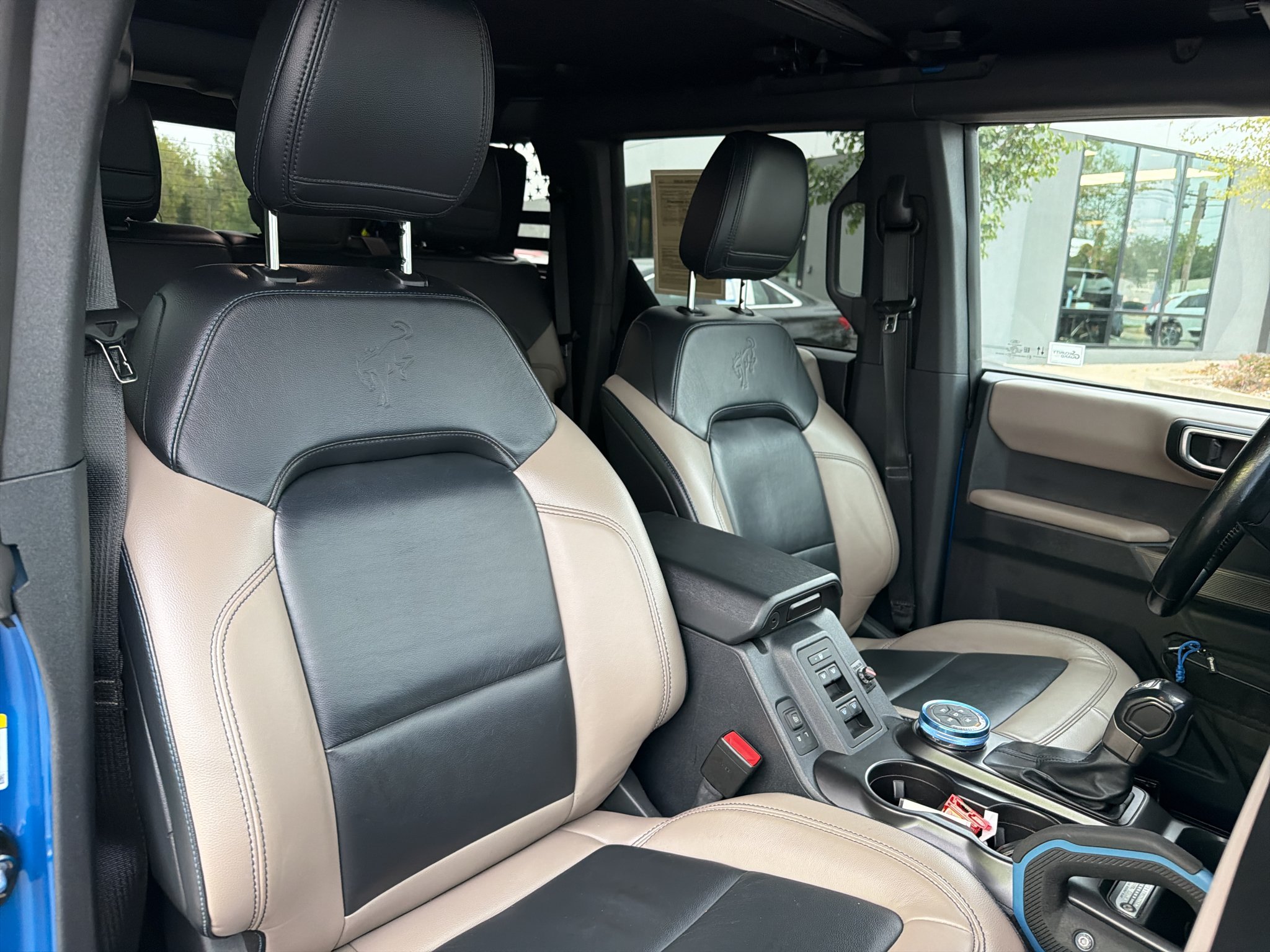 Used 2021 Velocity Blue Metallic Ford Wildtrak image 4