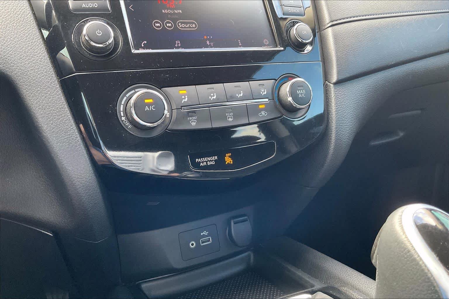 Used 2019 Magnetic Black Pearl Nissan S image 31