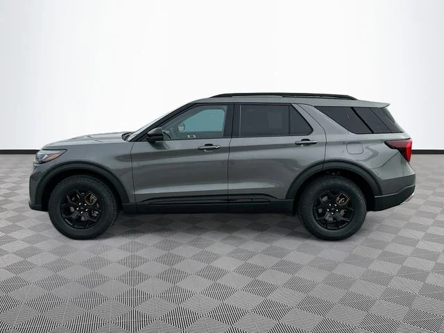 New 2026 Gray Metallic Ford Tremor image 3
