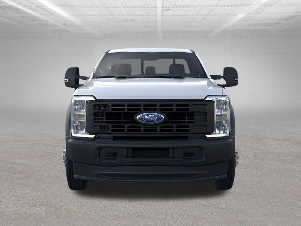New 2026 Oxford White Ford F-550® XL image 10