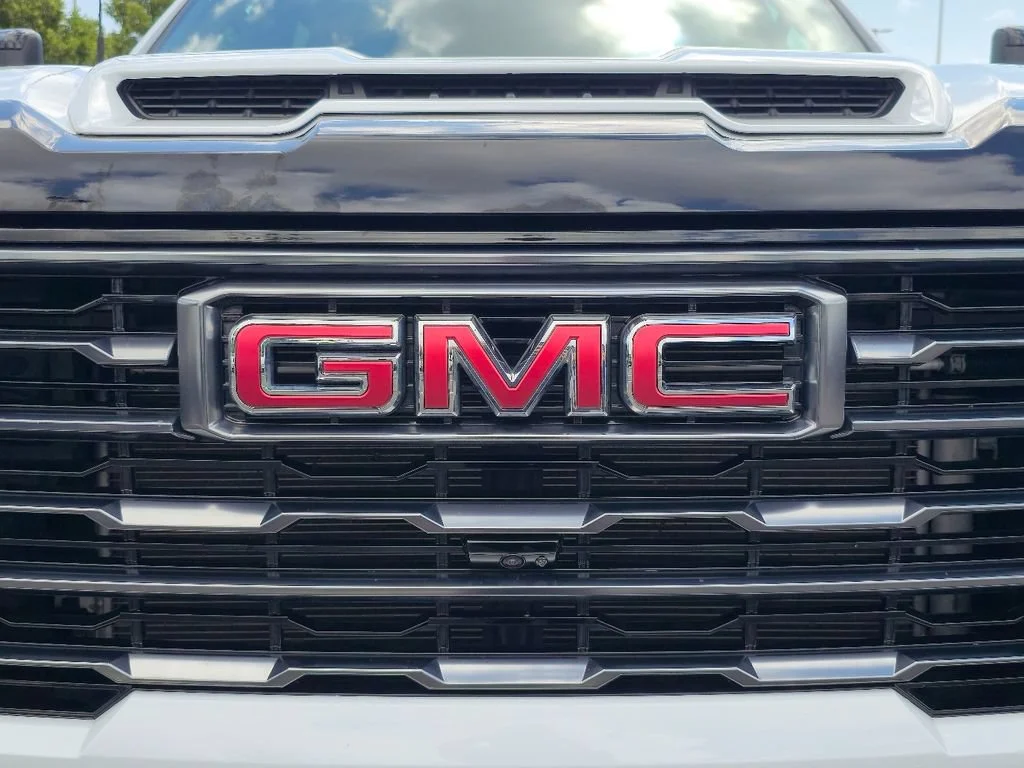 2026 GMC Sierra 2500HD AT4 - Photo 33