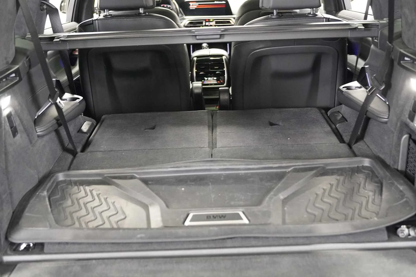 Used 2022 Carbon Black Metallic BMW M50i image 26