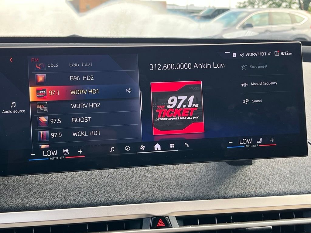 Certified Used 2024 Gray BMW xDrive50 image 41
