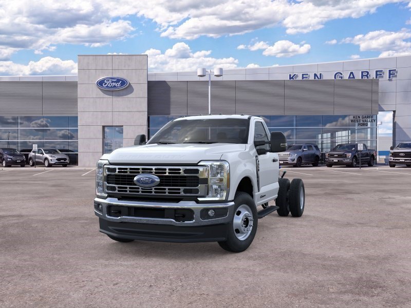 New 2026 Oxford White Ford XL image 2