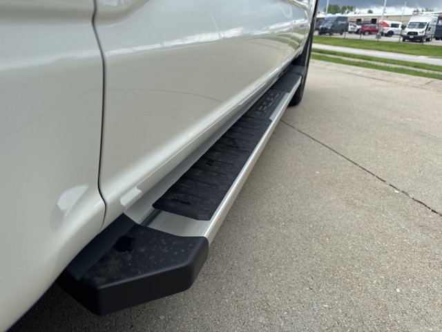 New 2026 Star White Metallic Tri-Coat Ford Lariat image 45