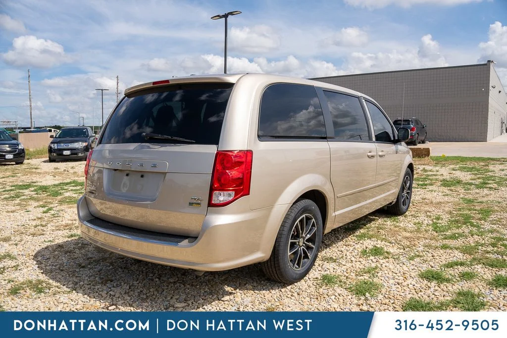 Used 2016 Beige Dodge R/T image 31