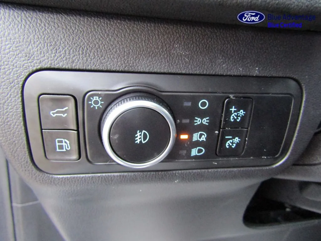 Certified Used 2025 Space Silver Ford ST-Line Select image 31