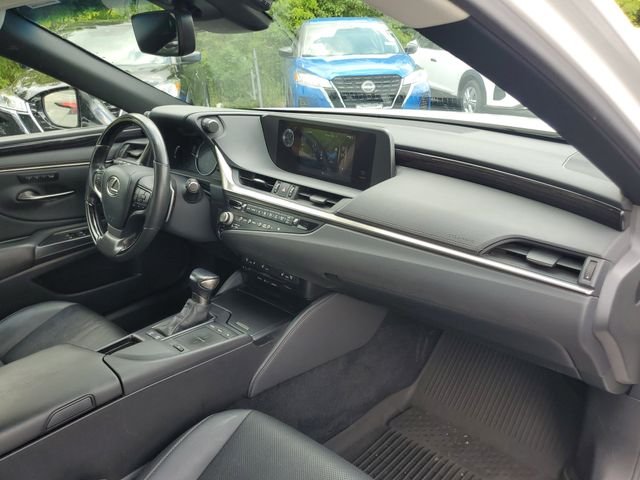 2021 Lexus ES Hybrid 300h - Photo 21