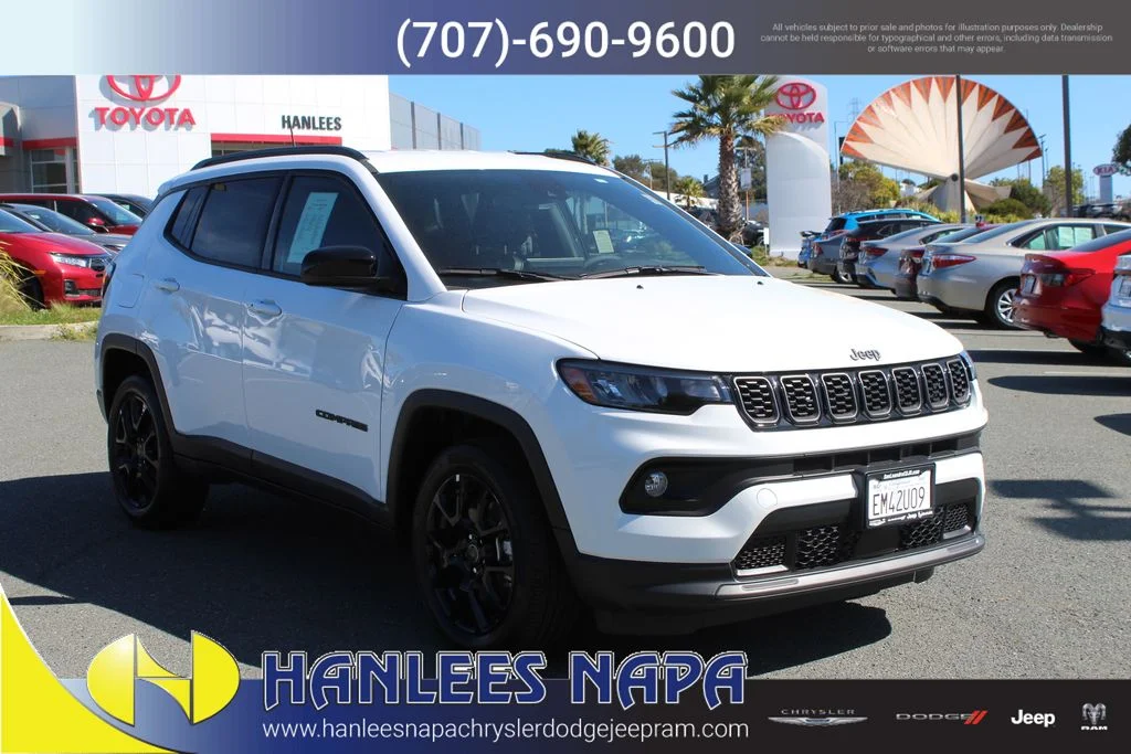 Used 2026 White Jeep Latitude image 5
