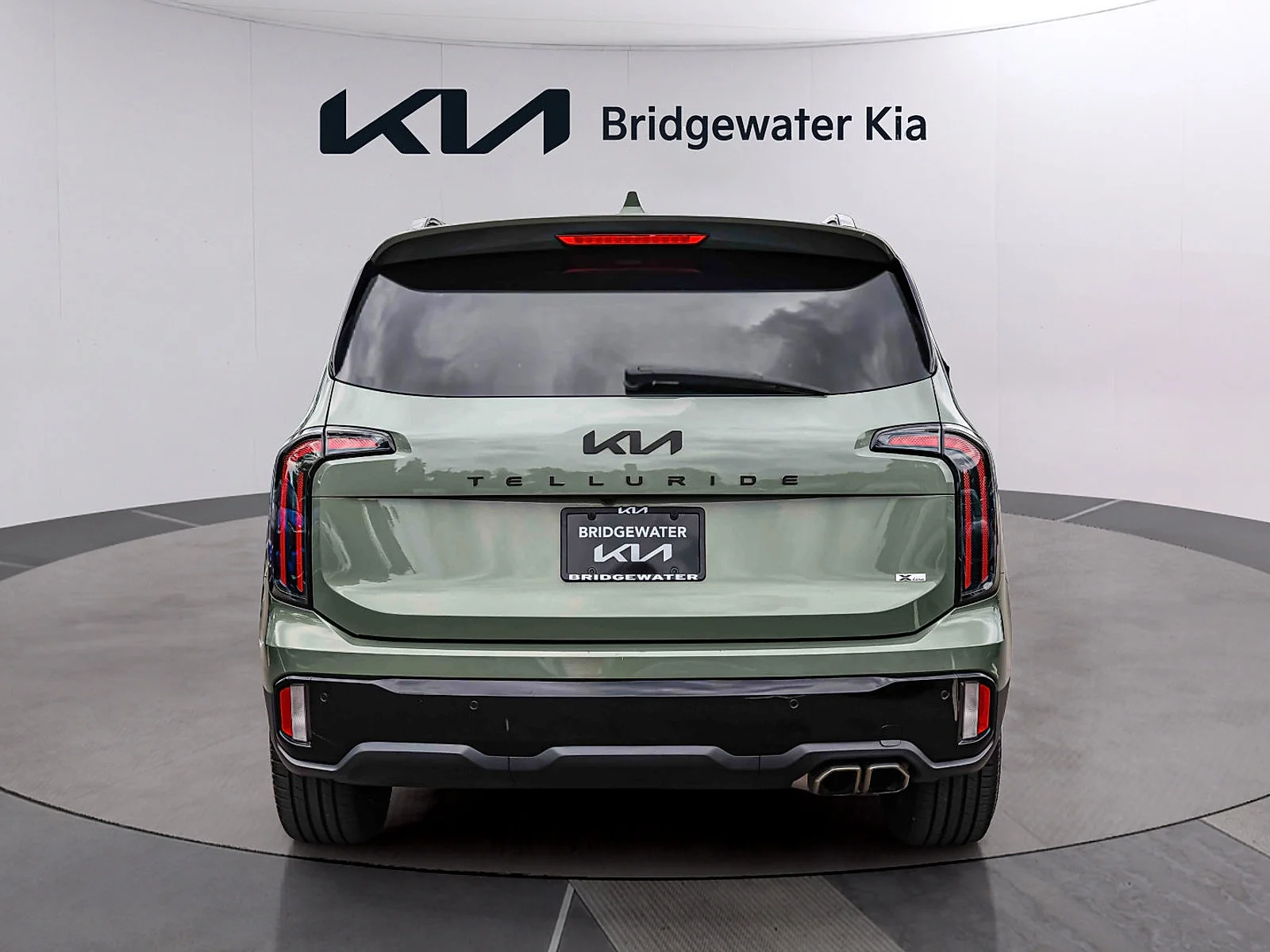 Certified Used 2024 Jungle Green Kia EX X-Line image 5