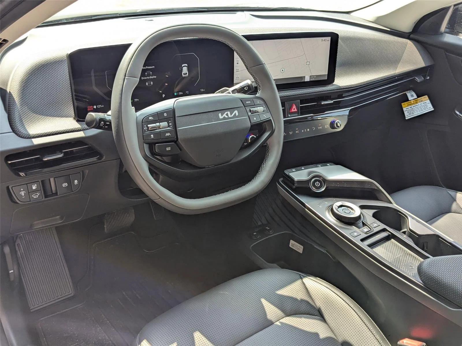 2025 Kia EV6 Wind - Photo 16