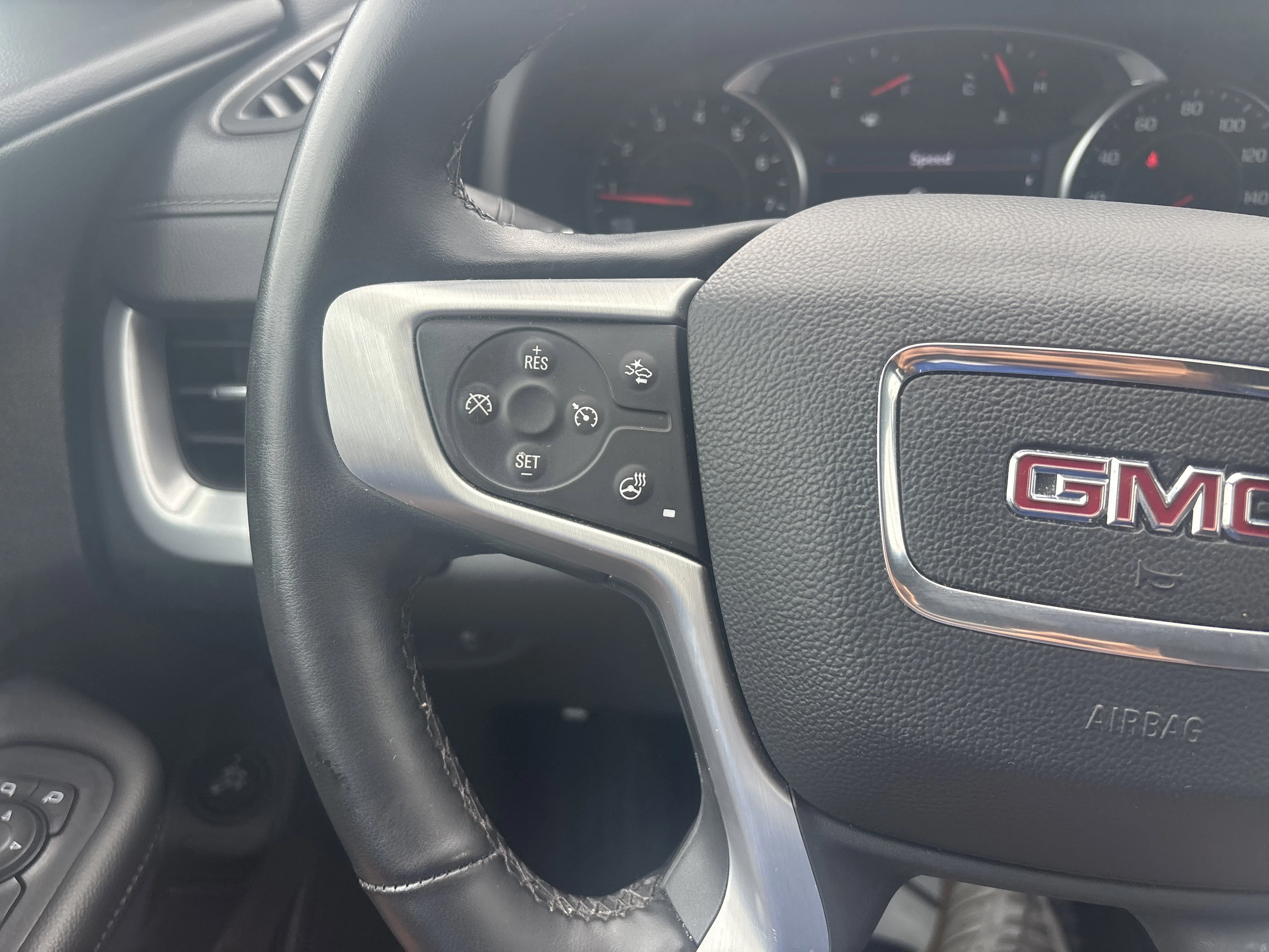 Used 2024 Summit White GMC SLT image 18