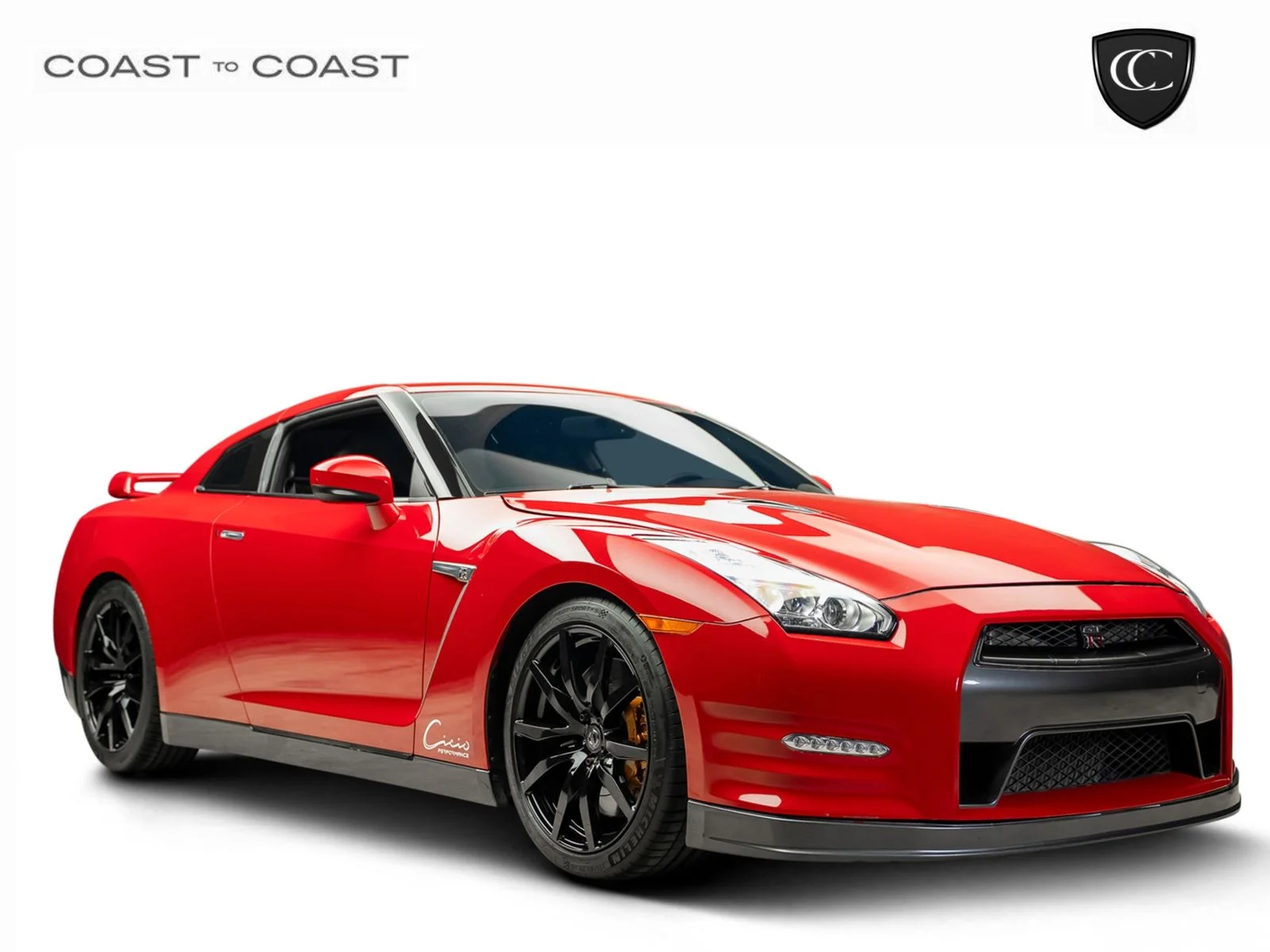 Used 2015 Red Nissan Premium image 1
