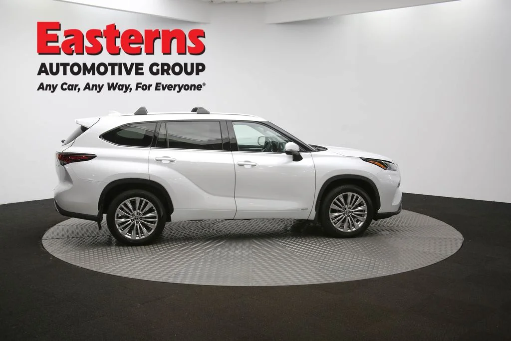 Used 2024 Beige Toyota Platinum image 50