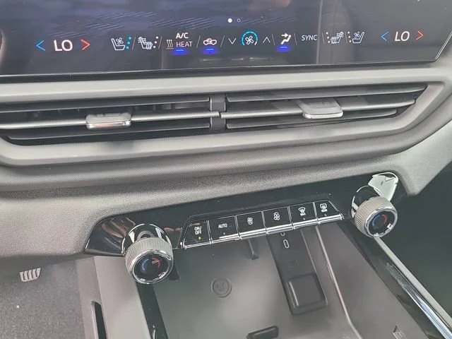 New 2026 Slate Gray Metallic Chevrolet LT - Extended Range image 29