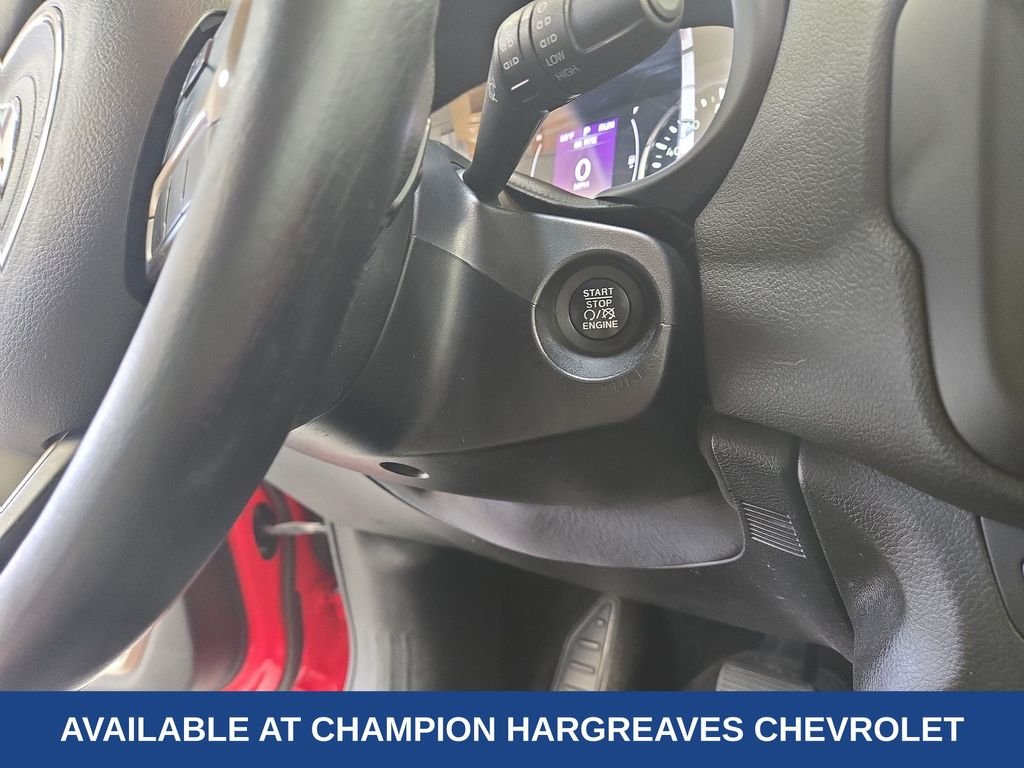 Used 2015 Colorado Red Jeep Latitude image 22