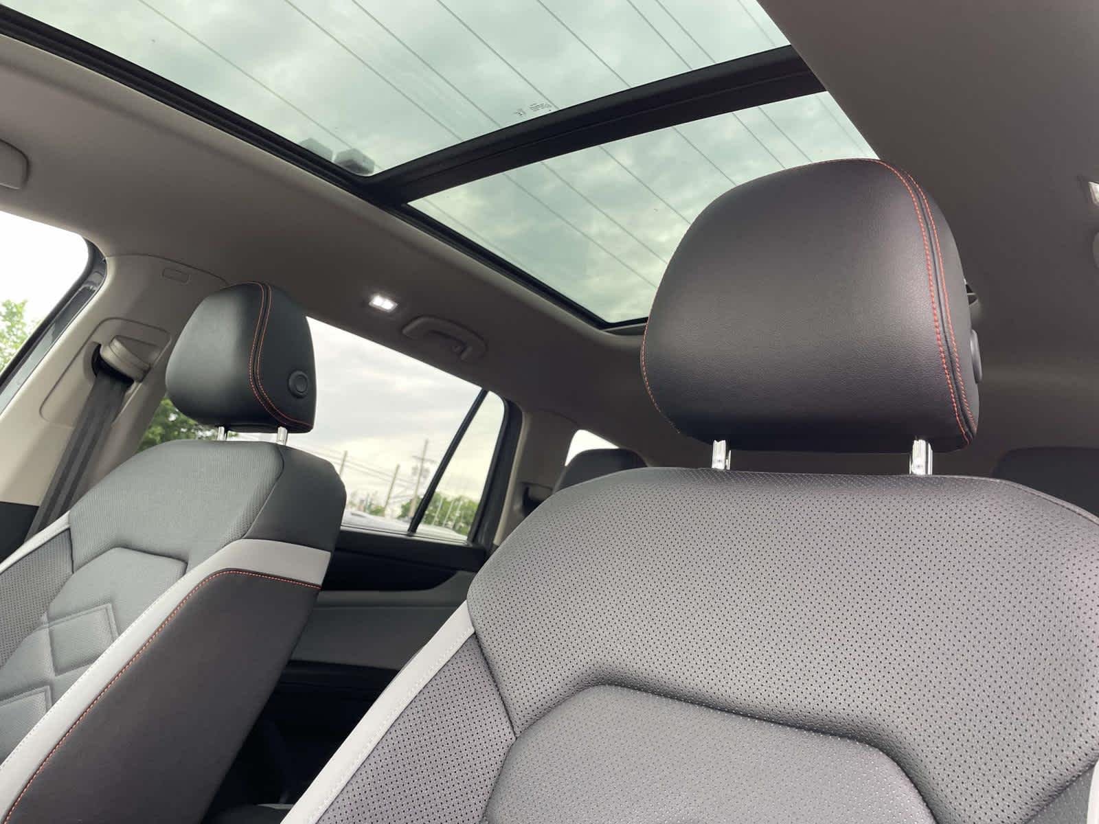 New 2026 Pure Gray Volkswagen 2.0T Peak Edition image 15