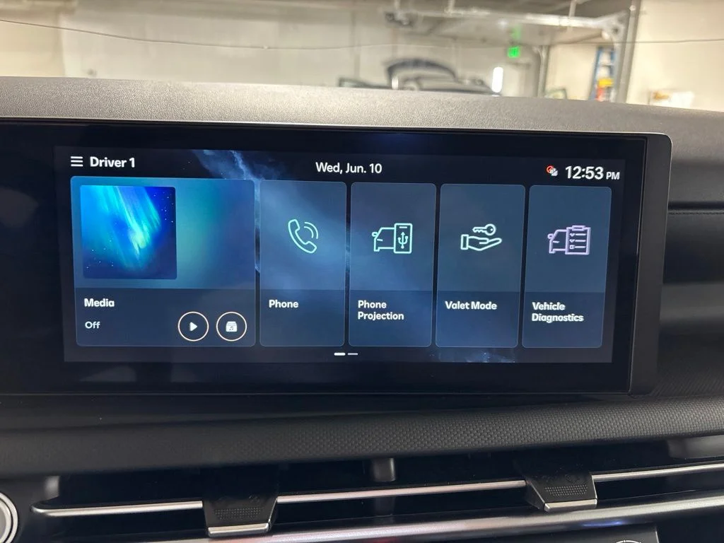 Certified Used 2026 Green Hyundai SE image 17