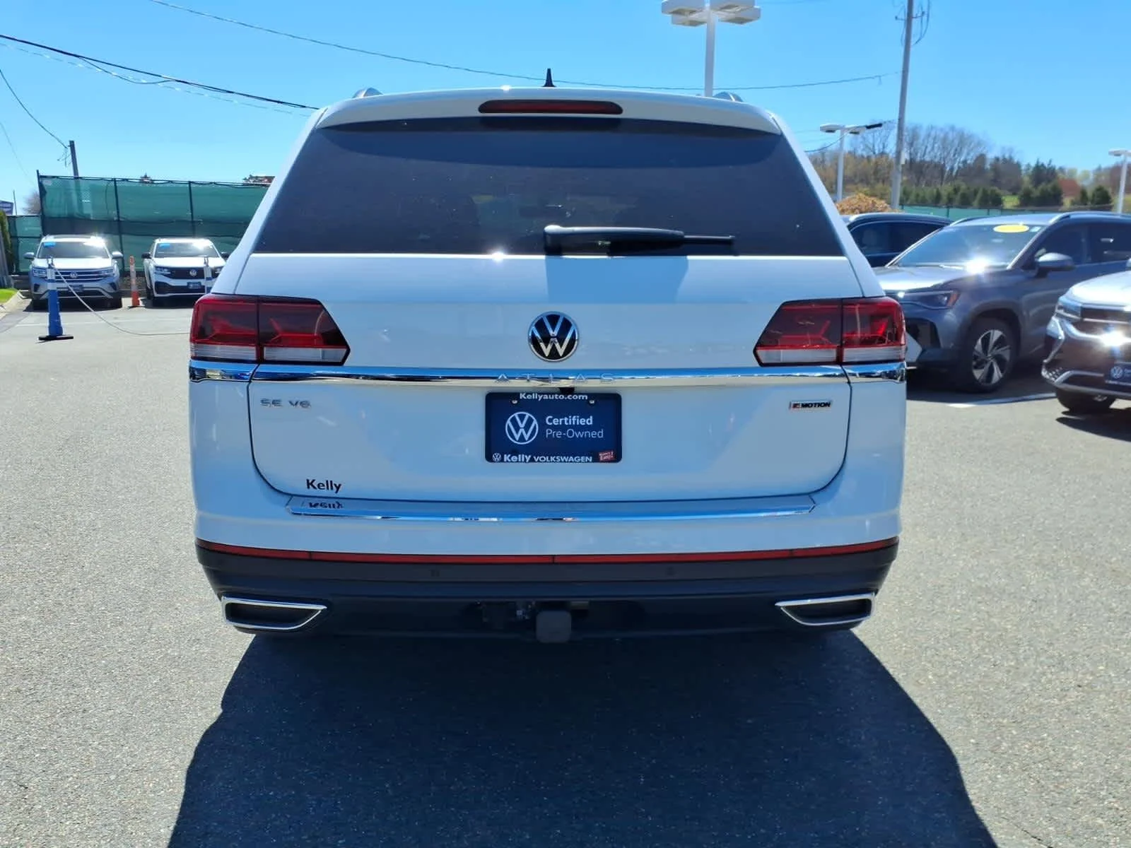 Certified Used 2022 Pure White Volkswagen 3.6L V6 SE w/Technology image 6