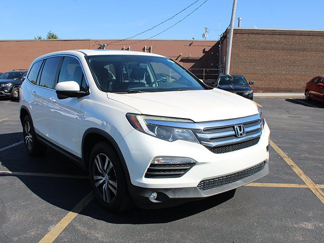 Used 2017 White Honda EX-L image 4