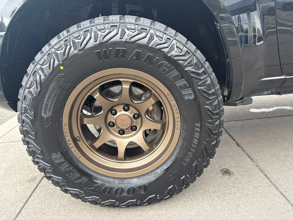 Used 2018 Black Nissan PRO-4X image 11
