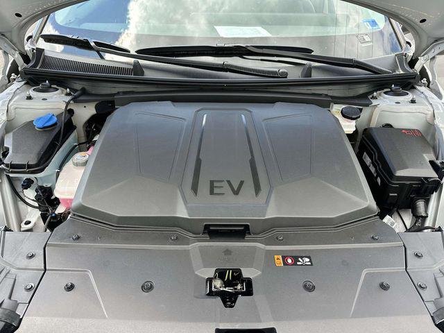 New 2026 Gray Hyundai SE image 13