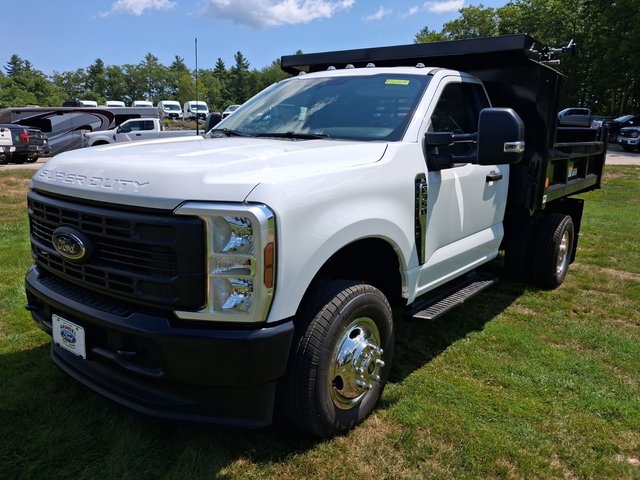 2026 Ford Chassis Cab F-350® XL