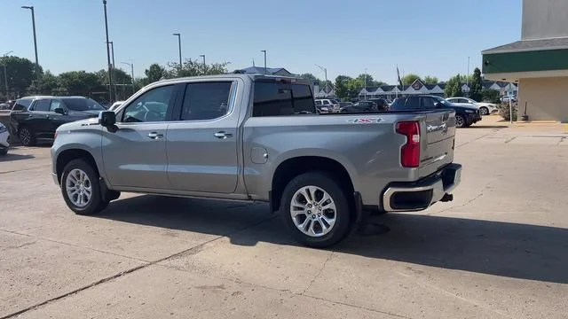 2026 Chevrolet Silverado 1500 LTZ - Photo 6