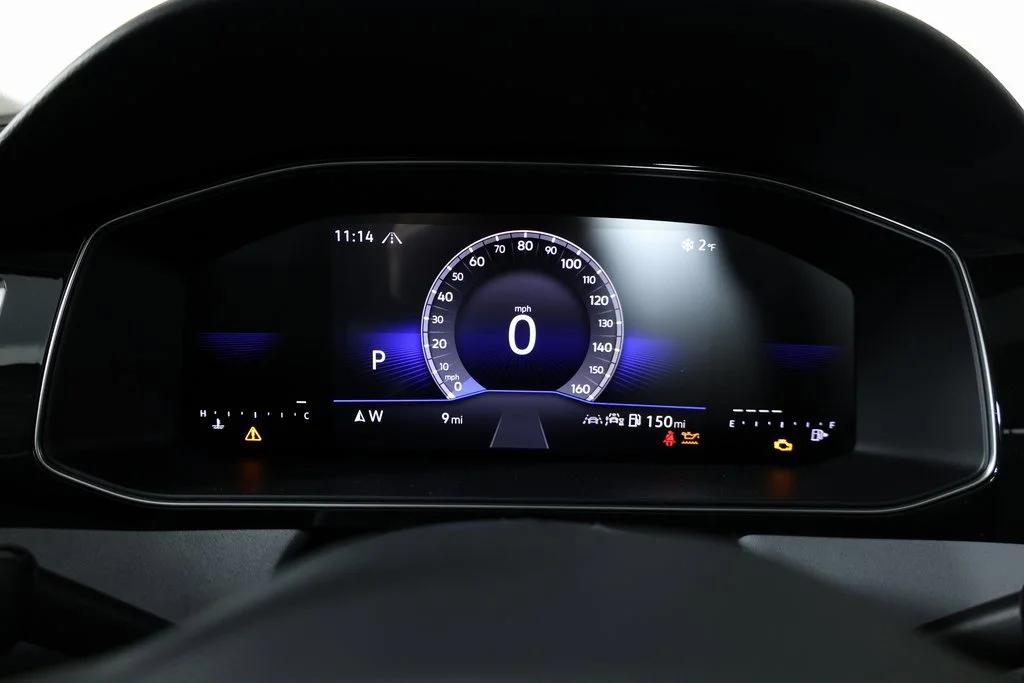 2025 Volkswagen Jetta SE - Photo 11